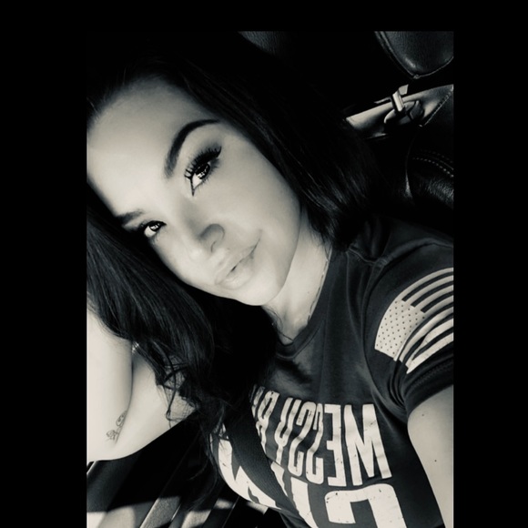 Meet your Posher, Linda - Picture 1 of 1